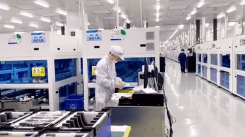 正泰新能源數(shù)字化車(chē)間產(chǎn)能強(qiáng)勁復(fù)蘇，互聯(lián)網(wǎng)數(shù)據(jù)服務(wù)賦能制造新高度